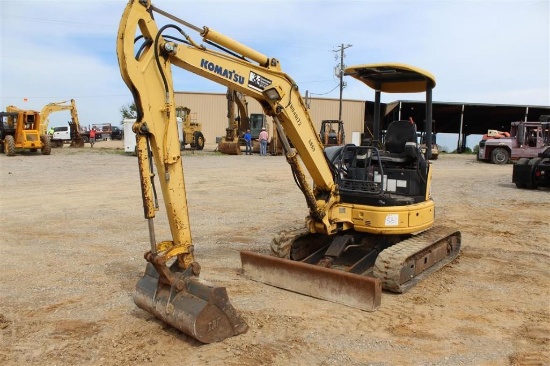 KOMATSU PC35MR-2 MINI EXCAVATOR