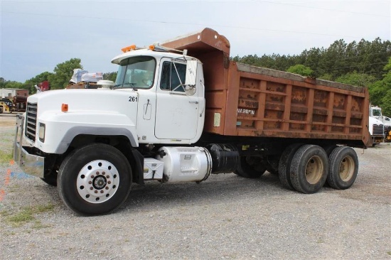2006 MACK RD688S