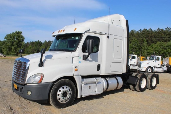 2013 FREIGHTLINER CA125SLP