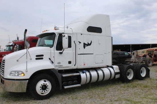 2012 MACK CXU613