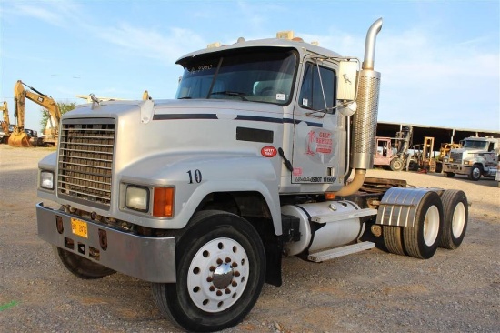 2001 MACK CH613