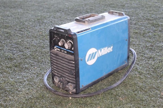 MILLER CST280 WELDER