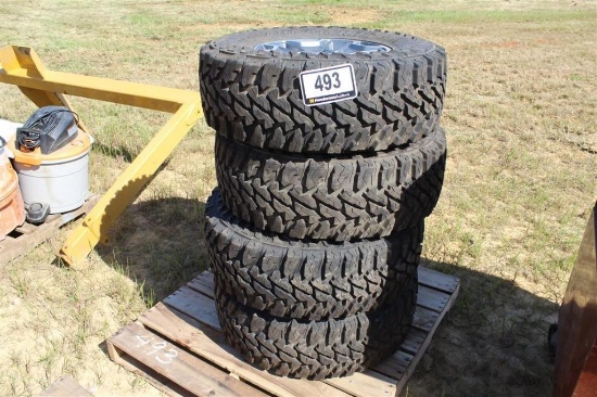 SET OF (4) YOKOHOMA JEEP TIRES