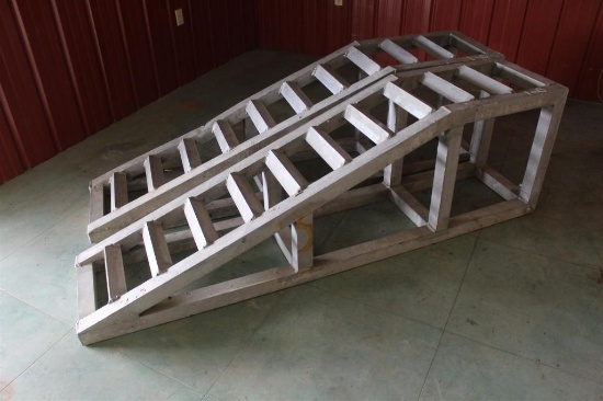 LOT OF ALUMINUM RAMPS