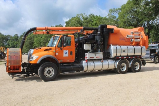 2005 INTERNATIONAL 7600 VACUUM TRUCK