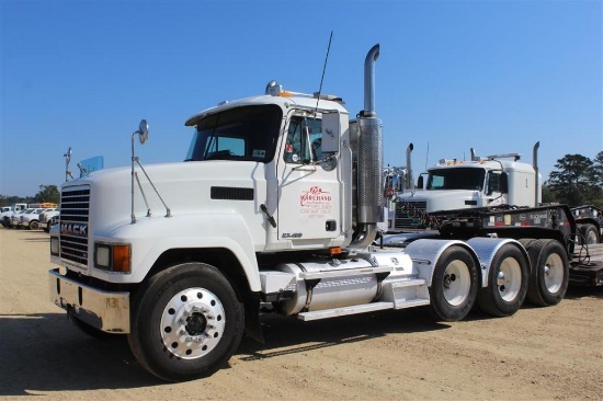 2000 MACK CH613