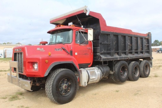 1994 MACK RD688S