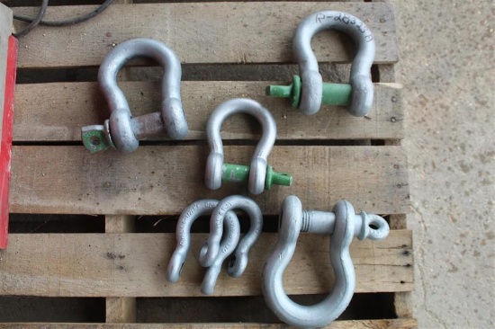 LOT OF MISC SHACKLES
