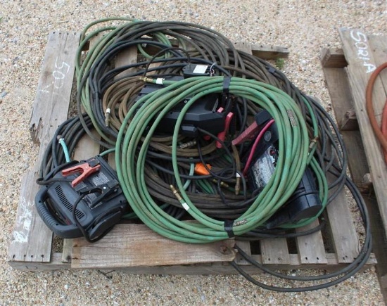 PALLET OF AIR HOSES AND BATTERY CHARGER