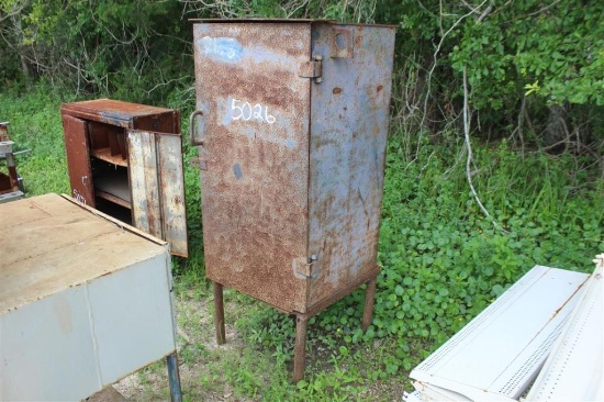 STEEL CABINET / TOOL BOX