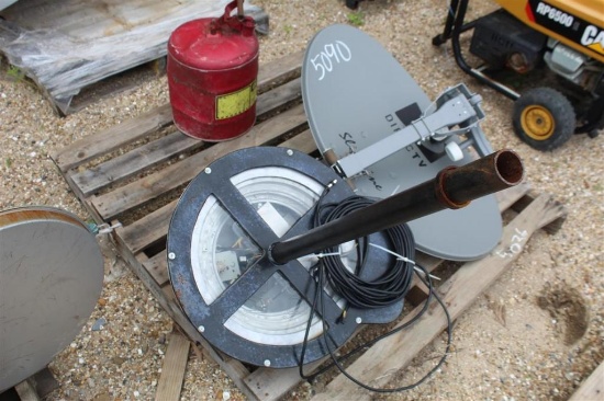 PALLET W/ DIRECTV DISH AND GAS CAN