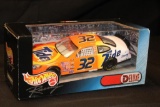 2000 Hot Wheels Racing #32, 1:24 Scale Stock Car Replica 