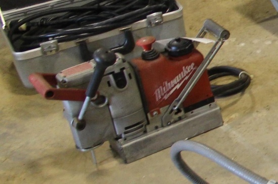 MILWAUKEE STEEL HAWG 4240