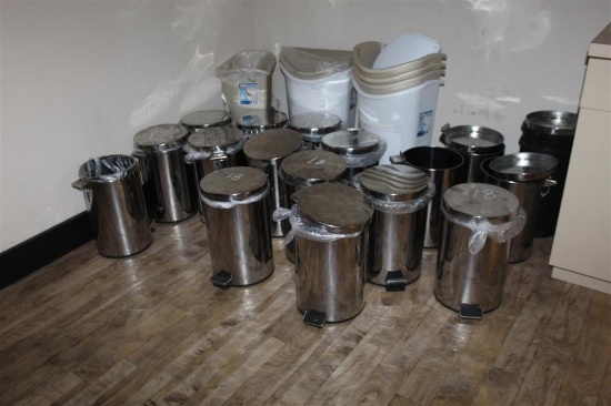 LOT OF MISC TRASH CANS