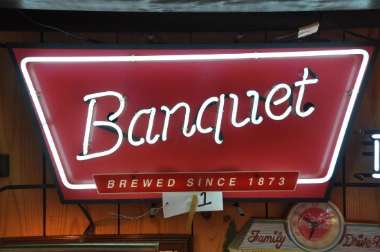 ELECTRIC BANQUET SIGN