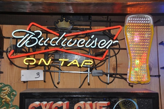 ELECTRIC BUDWEISER ON TAP SIGN