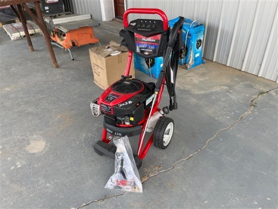 MURRAY 2800 PSI PRESSURE WASHER W/ B+S GAS ENGINE