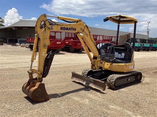 2011 KOMATSU PC27MR-3
