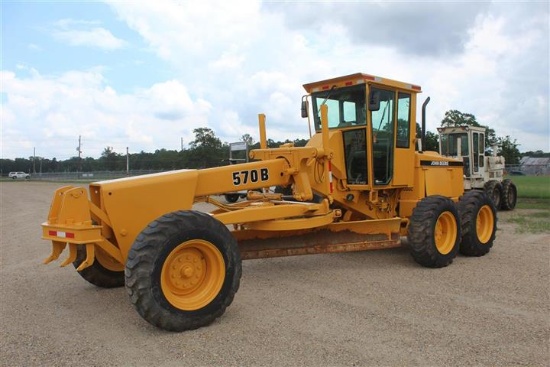 JOHN DEERE 570B MOTOR GRADER
