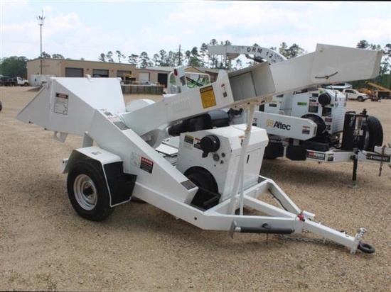 2015 TOW BEHIND WOOD CHIPPER