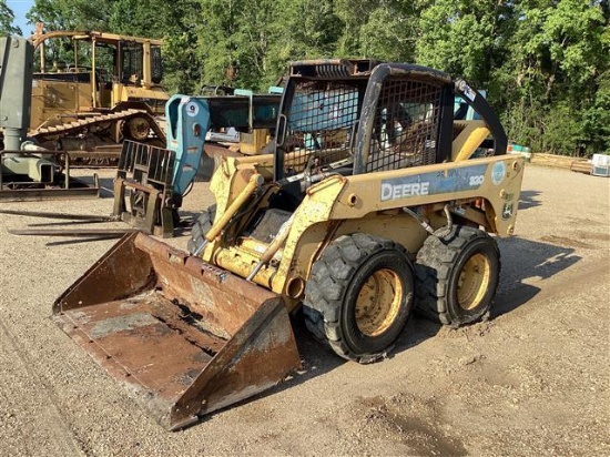 DEERE 320