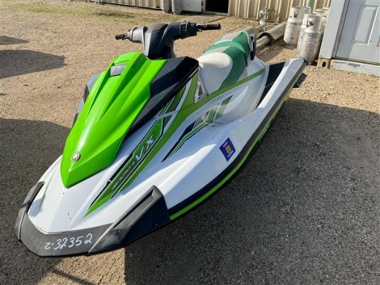 2018 YAMAHA WAVE RUNNER VX JET SKI
