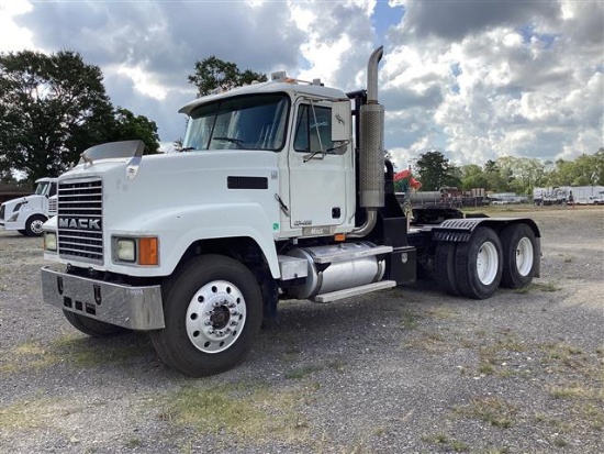 2001 MACK CH613 WINCH TRUCK