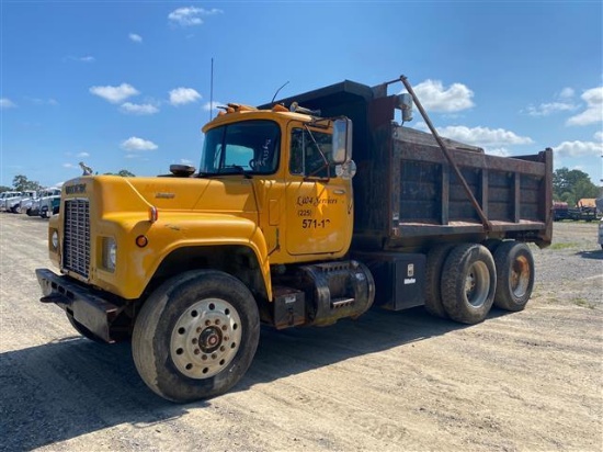 MACK R685T DUMP TRUCK