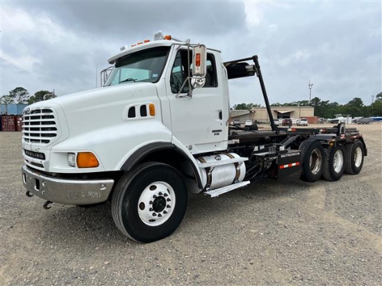 2007 STERLING LT9500 ROLL OFF TRUCK
