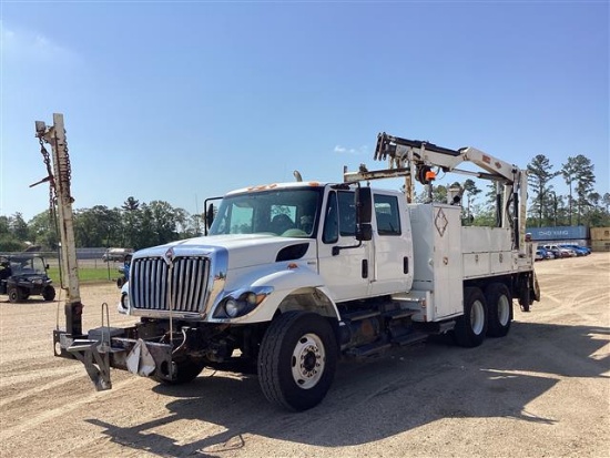 2010 INTERNATIONAL 7400 BOOM TRUCK