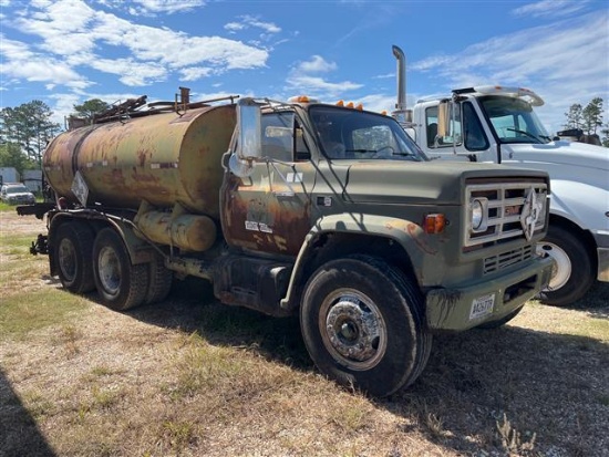 1985 GMC 7000 TAR TRUCK
