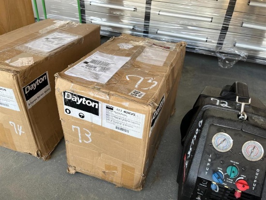 DAYTON REFRIDGERANT RECOVERY MACHINE
