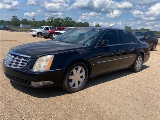 2006 CADILLAC DEVILLE
