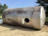 9000 GALLON STAINLESS STEEL TANK