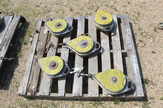 LOT OF DYNA LOCK SELF RETRACTING LANYARDS