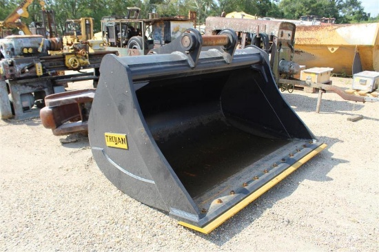 TROJAN 72IN CLEANOUT BUCKET
