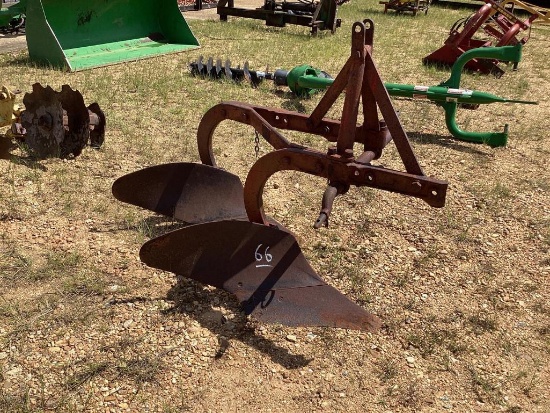 ANTIQUE FORD DUAL RIGHT ANGLE PLOW