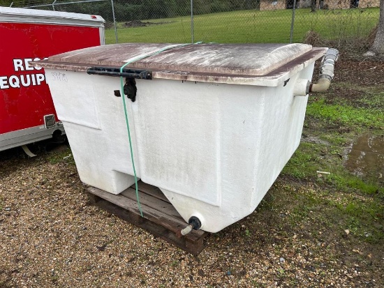 FIBERGLASS TANK