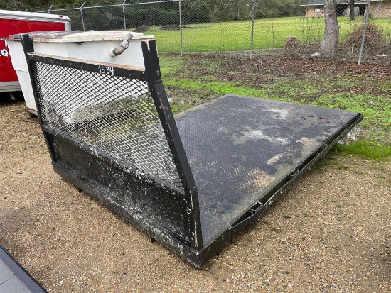 FLATBED TRUCK 9 FT X 6 1/2 FT, HEADACHE RACK