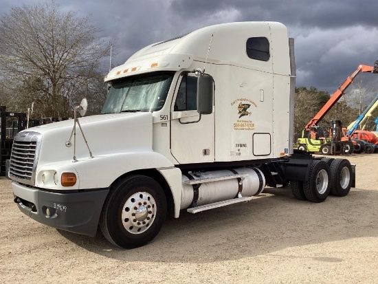 2005 FREIGHTLINER CONDO SLEEPER TRUCK