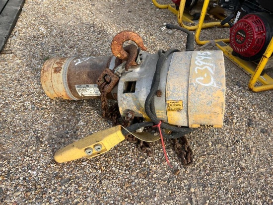 BUDGIT 1 TON ELECTRIC CHAIN HOIST