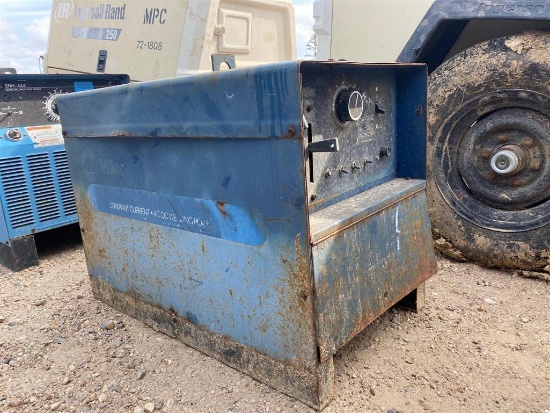 MILLER ELECTRIC WELDER