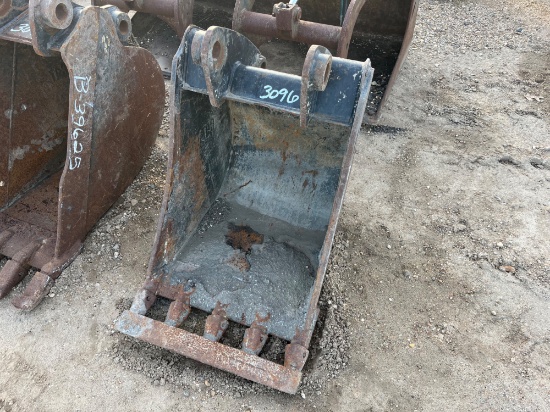 24IN DIGGING BUCKET