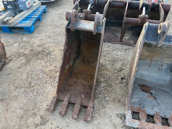 16IN DIGGING BUCKET