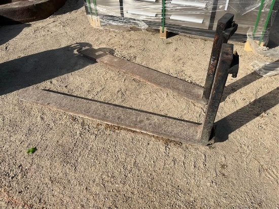 SET OF FORKLIFT FORKS