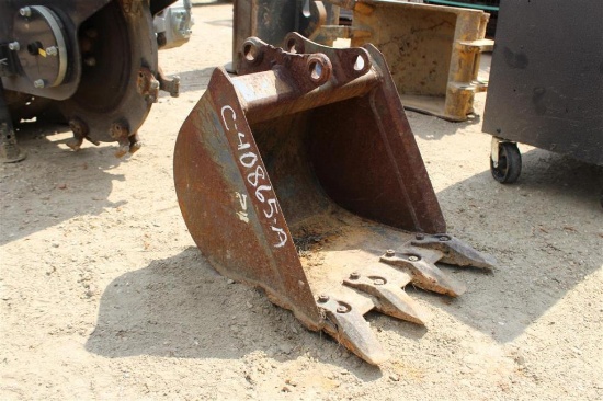 DIGGING BUCKET
