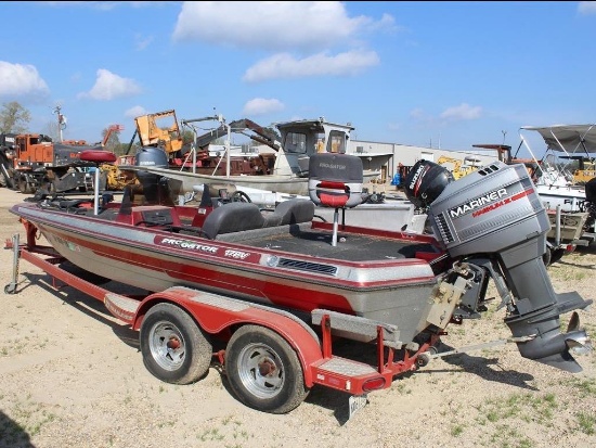 PRO GATOR 18FT FISHING BOAT