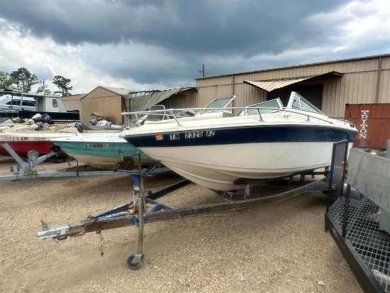 18FT PLEASURE BOAT WITH TRAILER