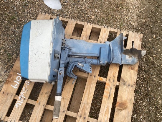 EVINRUDE OUTBOARD BOAT MOTOR