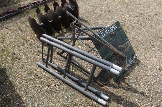 JOHN DEERE TREE STAND